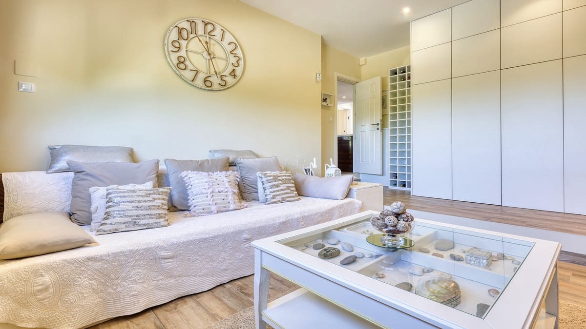 4 soverom Villa til salgs i La Duquesa / Puerto de la Duquesa - € 650 000 (Ref: 9943235)