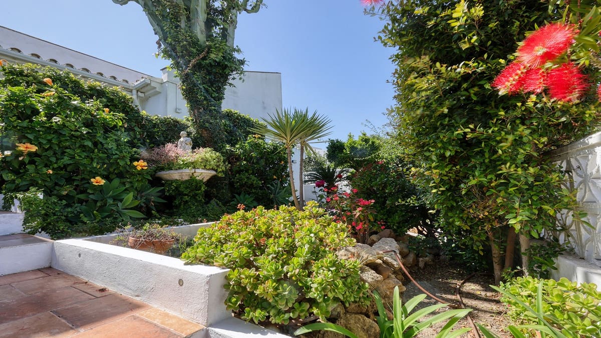 4 soverom Villa til salgs i La Duquesa / Puerto de la Duquesa - € 650 000 (Ref: 9943235)