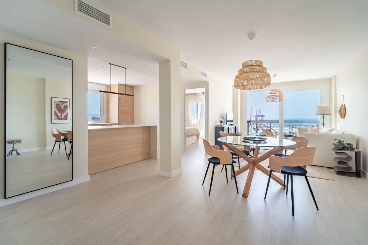 4 soveværelse Lejlighed til salg i Malaga by - € 650.000 (Ref: 9943239)