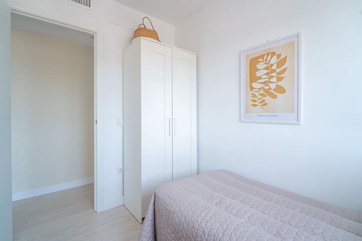 4 soveværelse Lejlighed til salg i Malaga by - € 650.000 (Ref: 9943239)