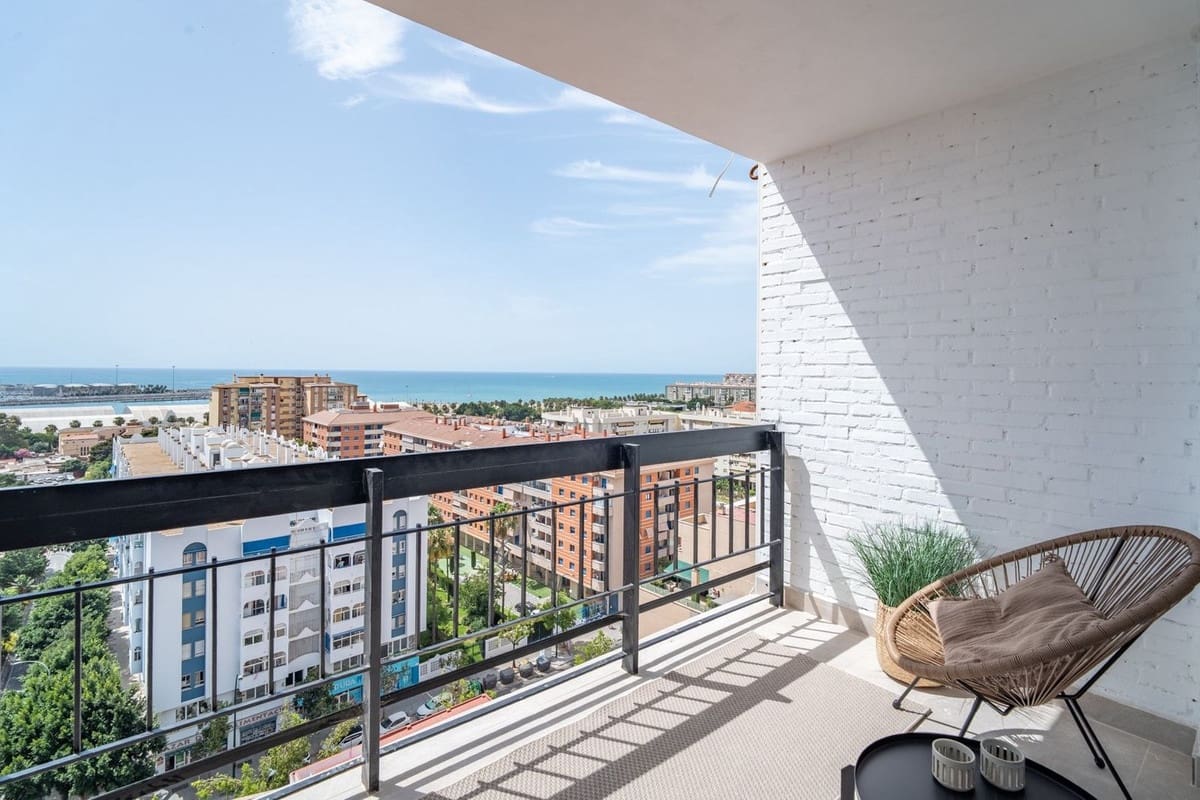 4 soveværelse Lejlighed til salg i Malaga by - € 650.000 (Ref: 9943239)