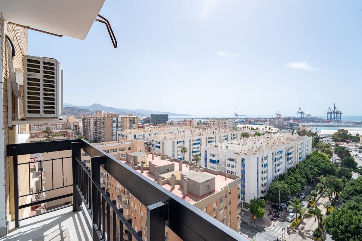 4 soveværelse Lejlighed til salg i Malaga by - € 650.000 (Ref: 9943239)