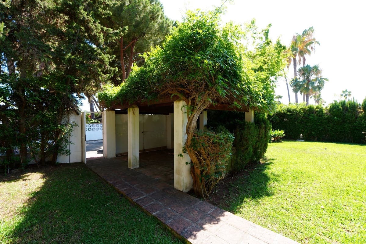 4 soverom Villa til salgs i Las Chapas - € 1 150 000 (Ref: 9946841)