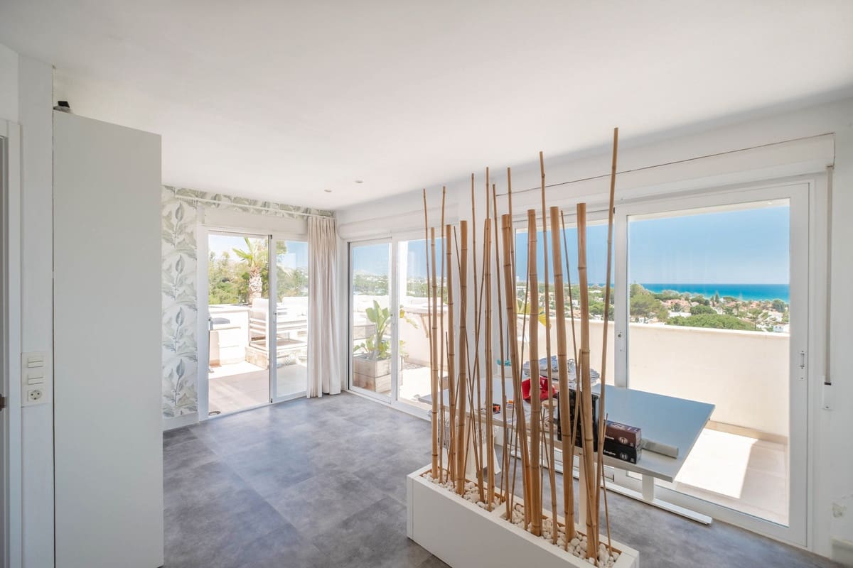 2 quarto Penthouse para venda em Marbella - 690 000 € (Ref: 9946846)
