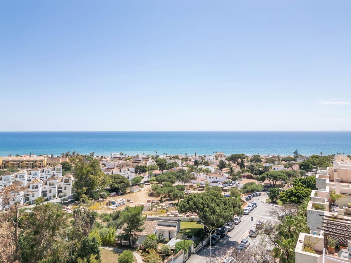 2 quarto Penthouse para venda em Marbella - 690 000 € (Ref: 9946846)