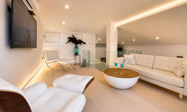 4 soveværelse Finca/Landehus til salg i Parque Central, Estepona - € 1.695.000 (Ref: 9948966)