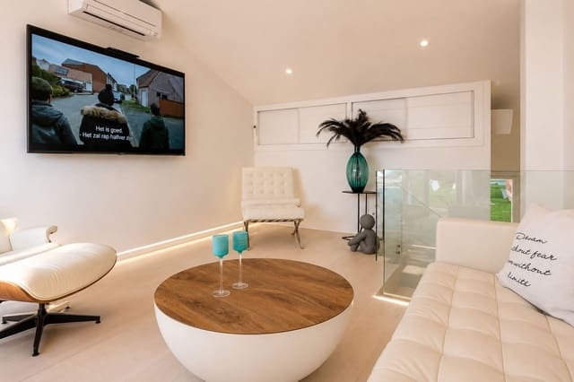 4 soveværelse Finca/Landehus til salg i Parque Central, Estepona - € 1.695.000 (Ref: 9948966)
