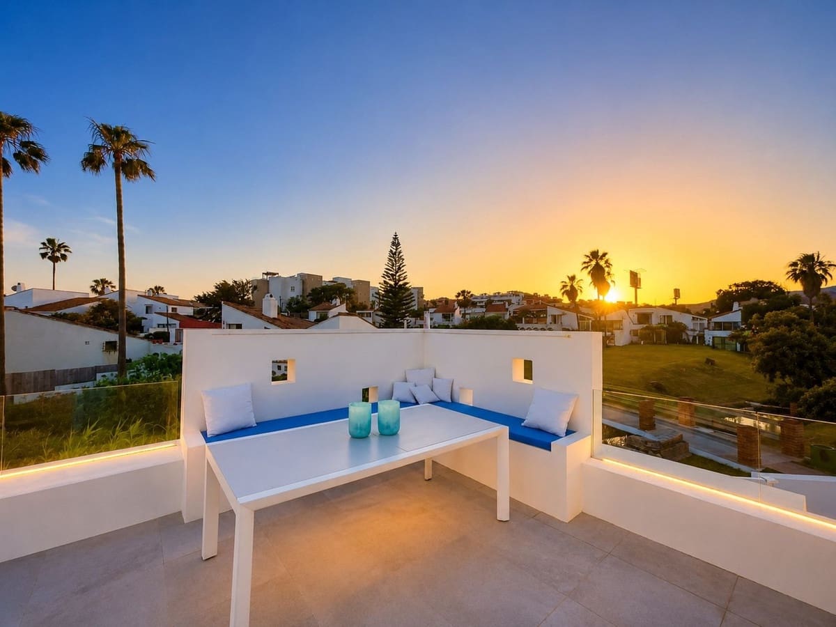 4 sovrum Finca/Hus på landet till salu i Estepona - 1 695 000 € (Ref: 9948966)