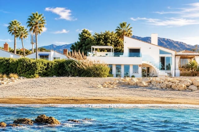 4 soveværelse Finca/Landehus til salg i Parque Central, Estepona - € 1.695.000 (Ref: 9948966)