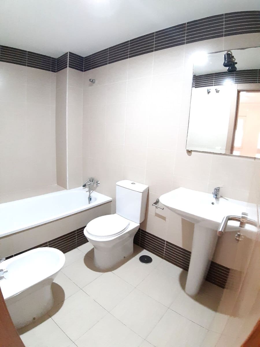 2 slaapkamer Appartement te koop in Las Lagunas de Mijas - € 250.000 (Ref: 9950805)