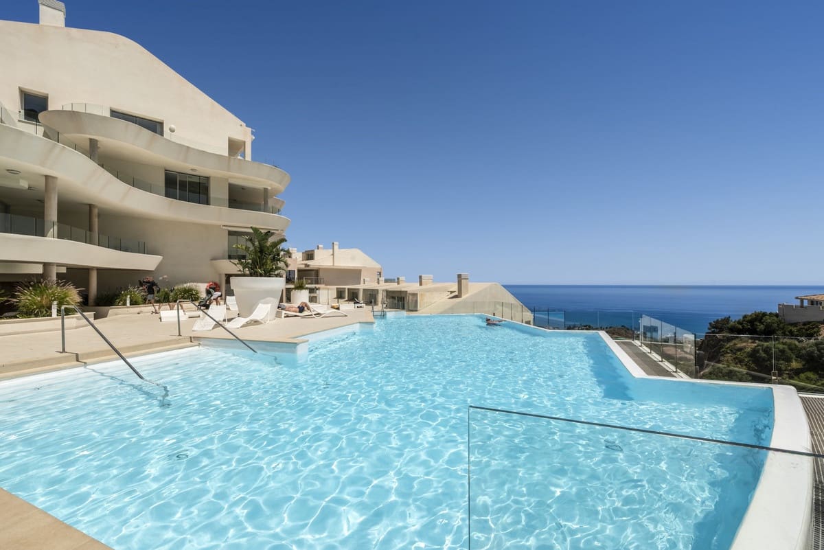 3 slaapkamer Penthouse te koop in Benalmadena - € 1.125.000 (Ref: 9950811)