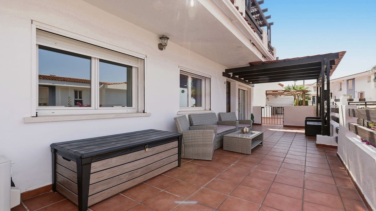Apartamento de 2 habitaciones en Manilva en venta - 280.000 € (Ref: 9950814)