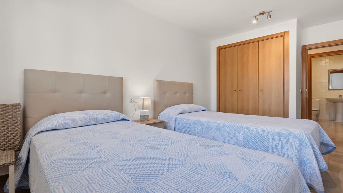 Apartamento de 2 habitaciones en Manilva en venta - 280.000 € (Ref: 9950814)