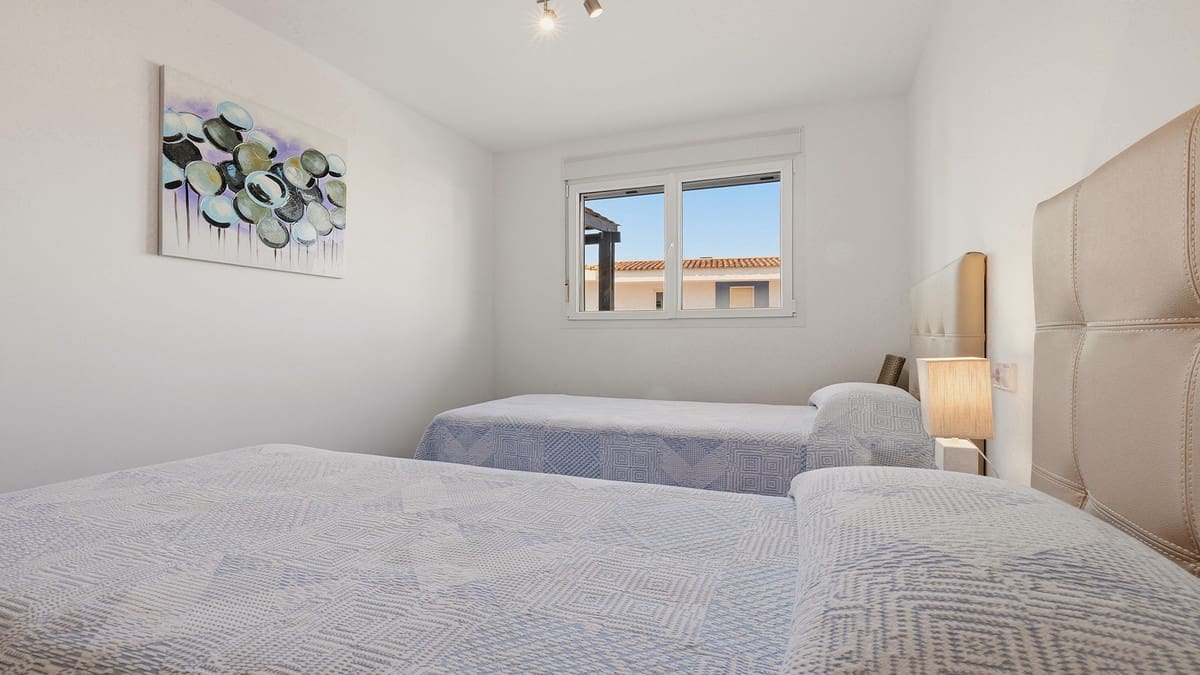 Apartamento de 2 habitaciones en Manilva en venta - 280.000 € (Ref: 9950814)