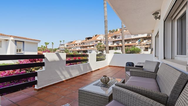 2 soveværelse Lejlighed til salg i Manilva Pueblo, Manilva - € 280.000 (Ref: 9950814)