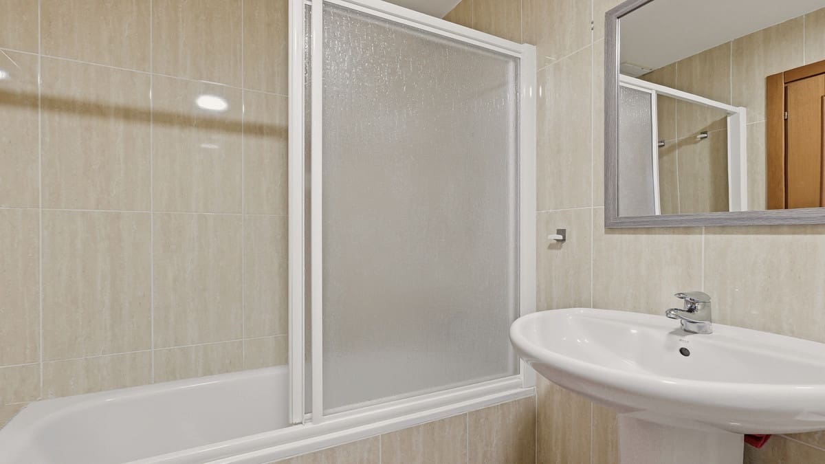 Apartamento de 2 habitaciones en Manilva en venta - 280.000 € (Ref: 9950814)
