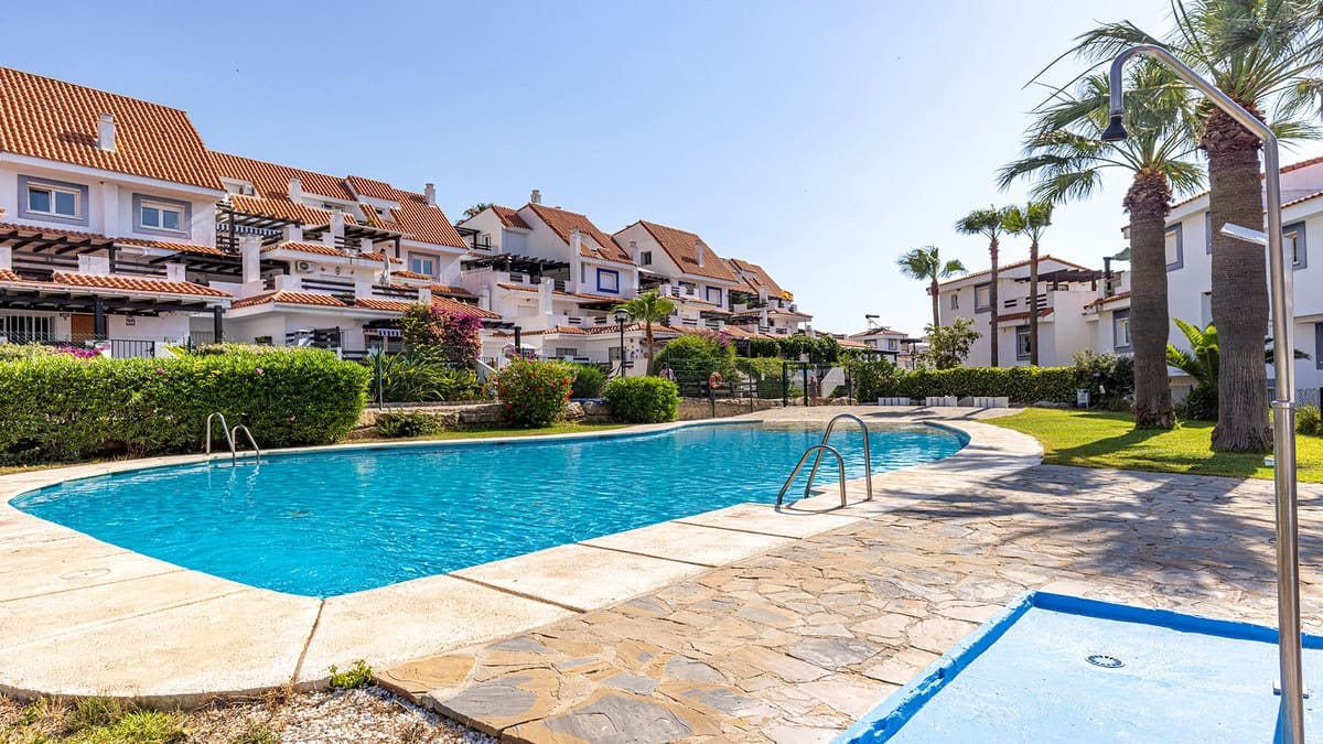 Apartamento de 2 habitaciones en Manilva en venta - 280.000 € (Ref: 9950814)