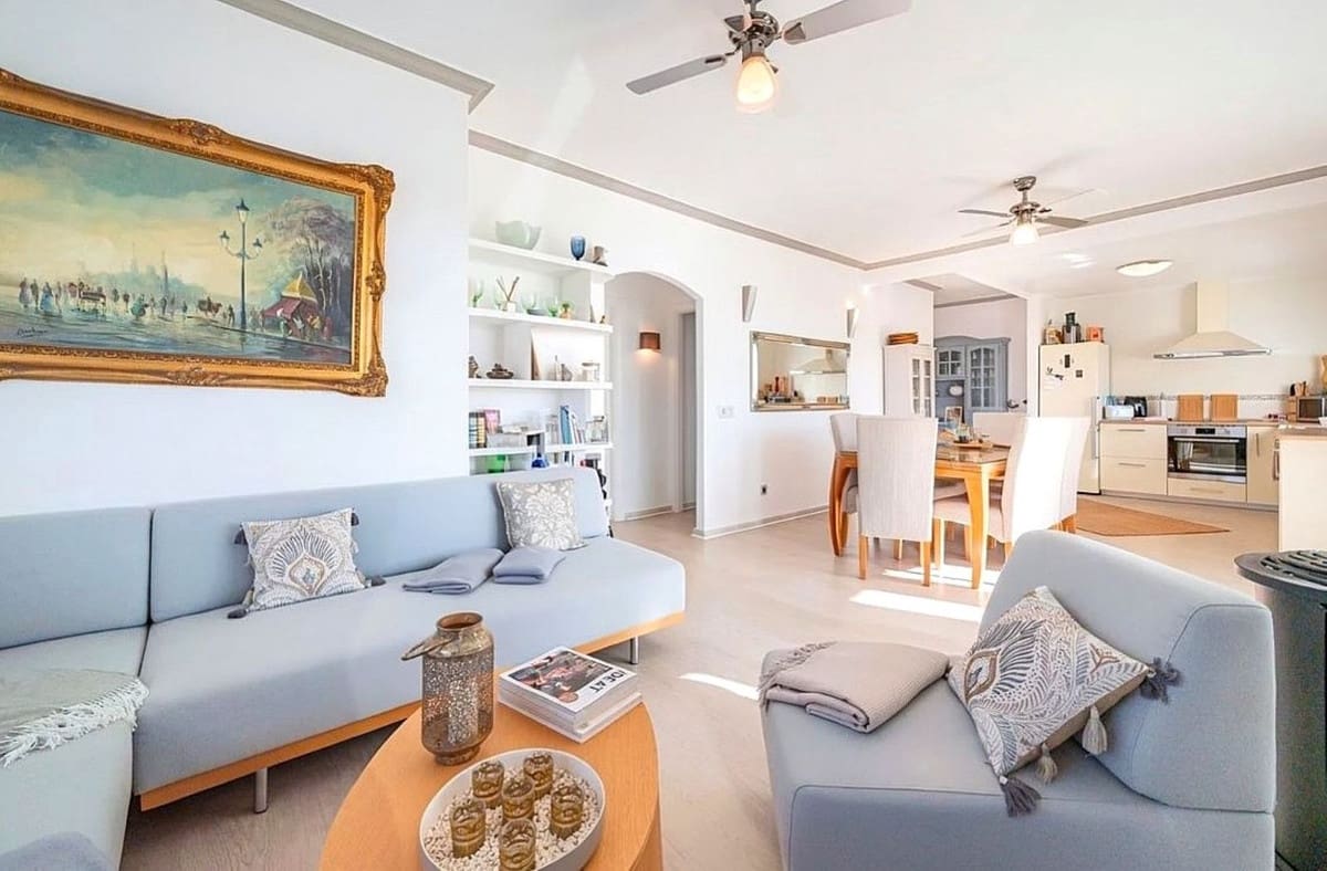 2 soverom Penthouse til salgs i Estepona - € 459 000 (Ref: 9950817)