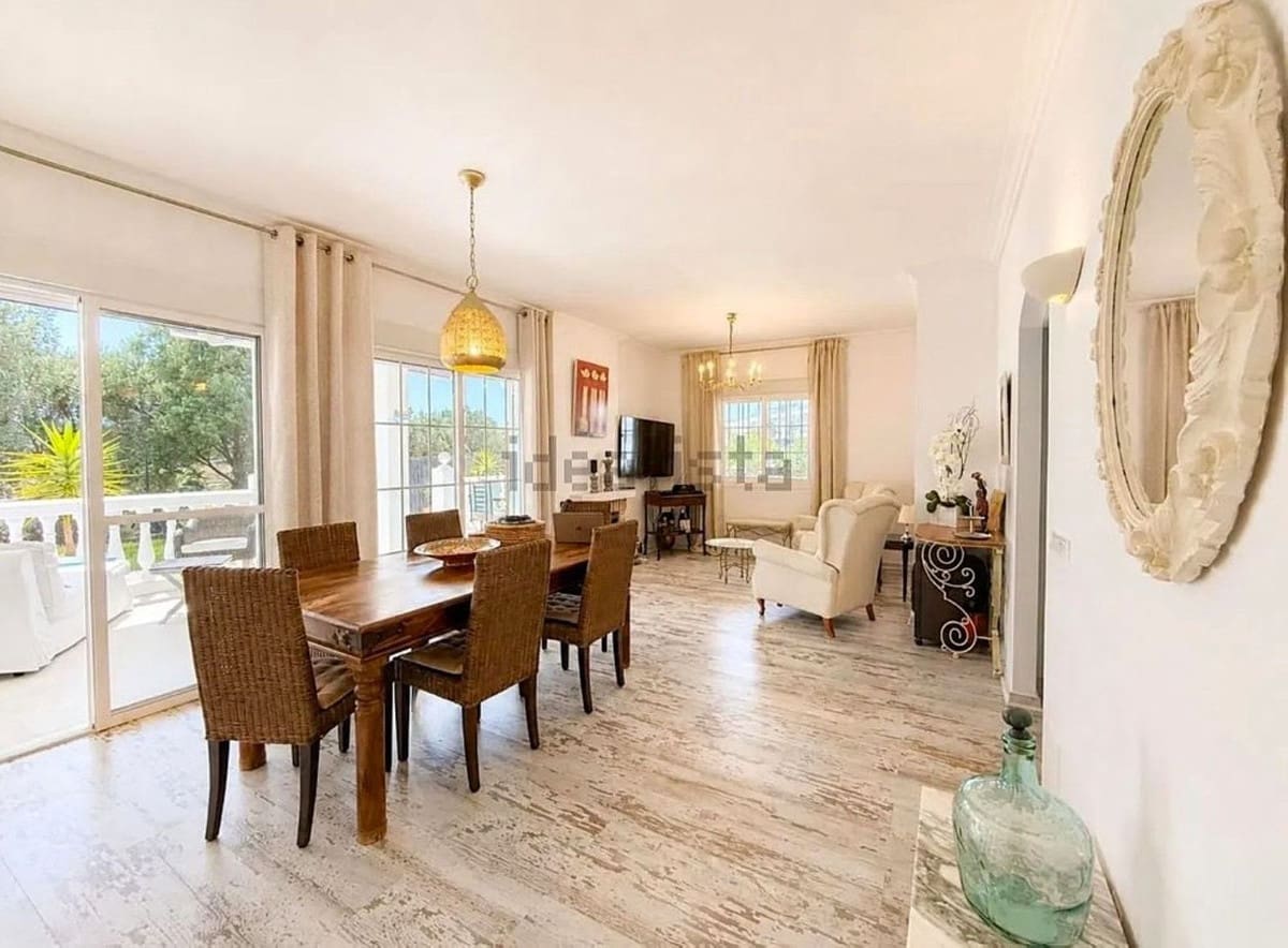 2 chambre Appartement à vendre à Estepona - 359 000 € (Ref: 9950818)