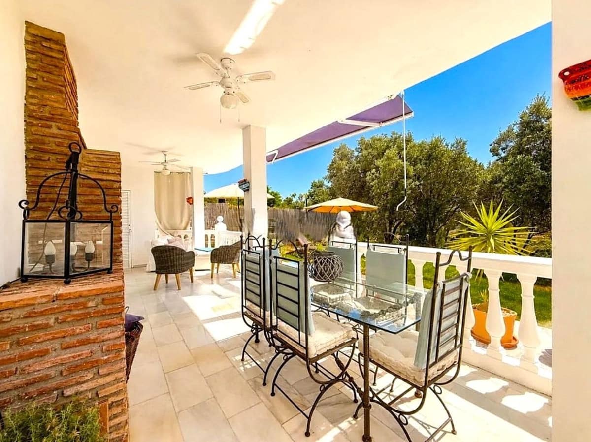 2 chambre Appartement à vendre à Estepona - 359 000 € (Ref: 9950818)