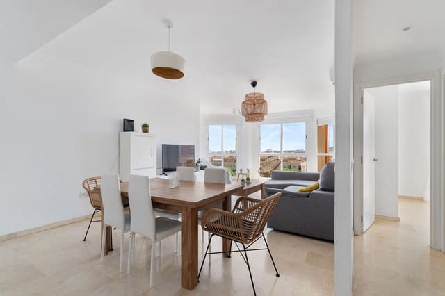 2 soveværelse Penthouse til salg i Castillo Sohail, Fuengirola med garage - € 450.000 (Ref: 9950819)