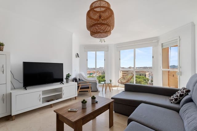 2 soveværelse Penthouse til salg i Castillo Sohail, Fuengirola med garage - € 450.000 (Ref: 9950819)