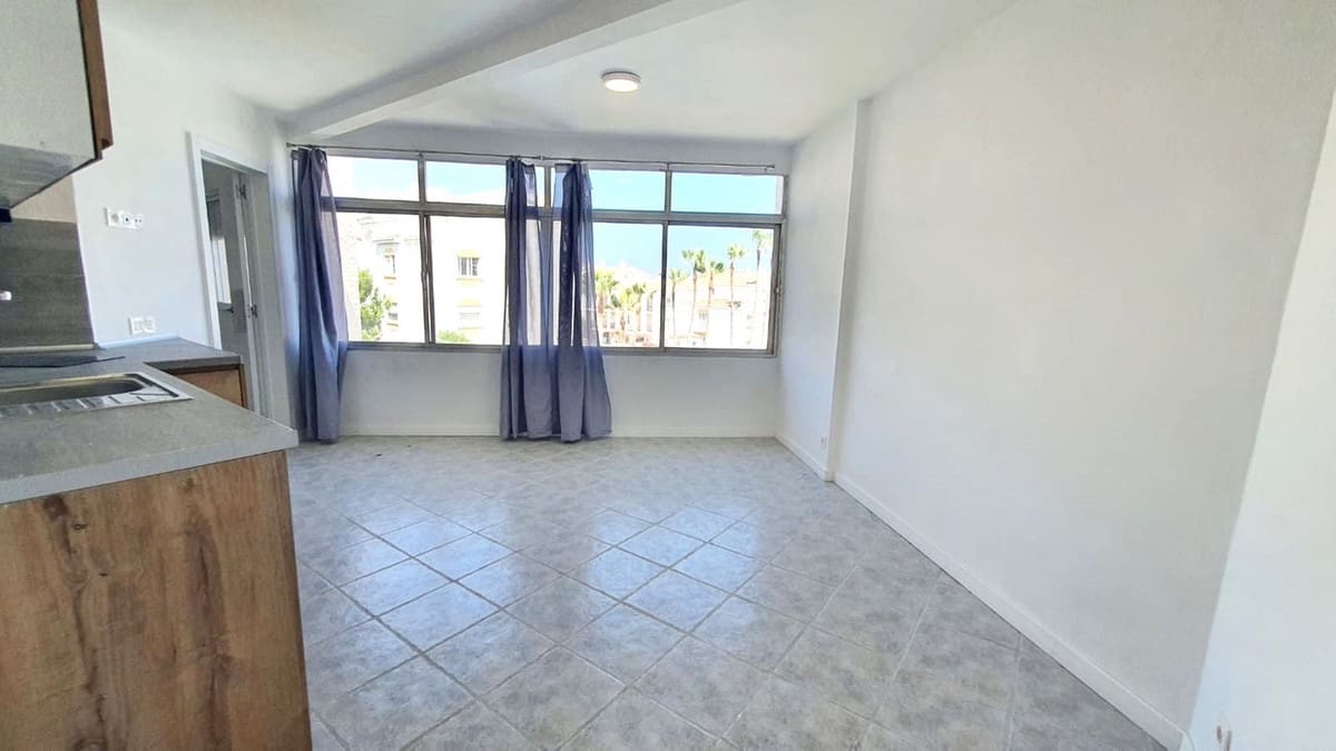 2 soveværelse Lejlighed til salg i Fuengirola - € 278.000 (Ref: 9950820)