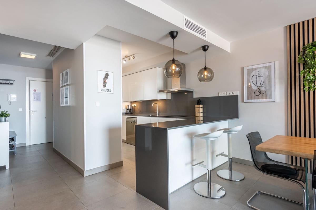 3 slaapkamer Appartement te koop in Fuengirola met garage - € 639.000 (Ref: 9953558)