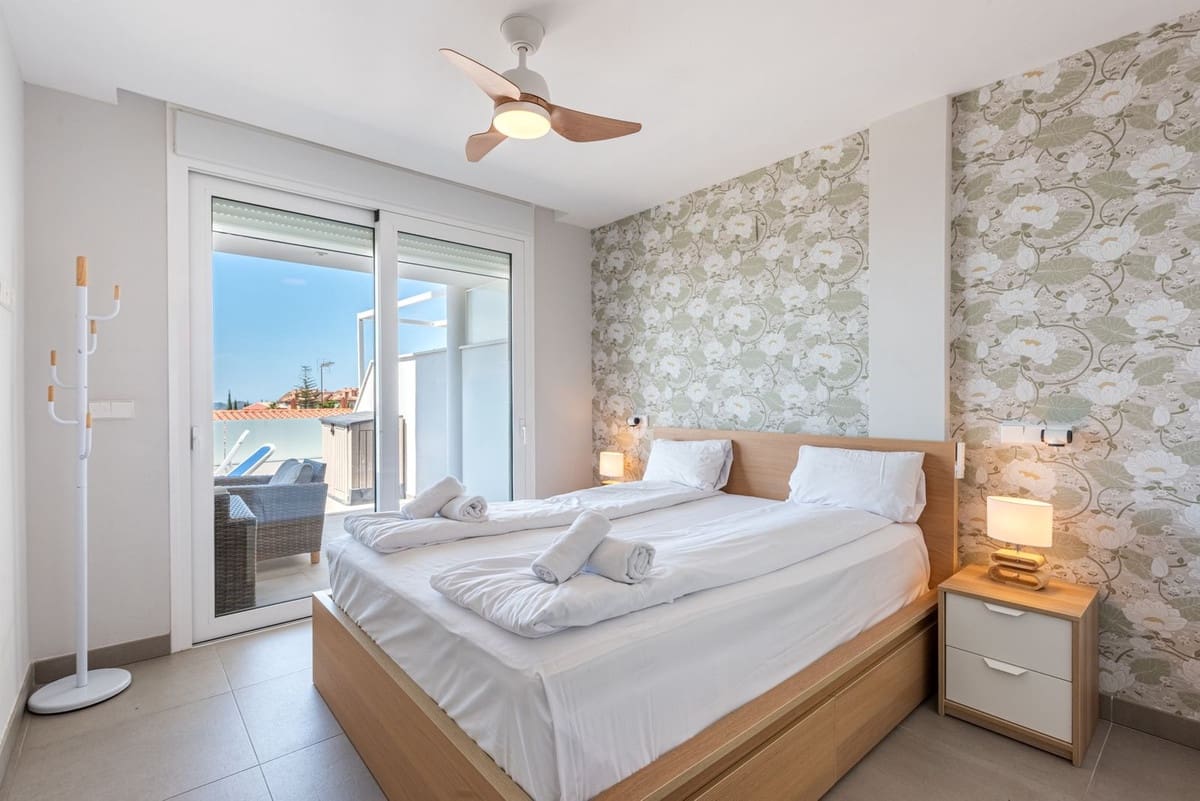 3 slaapkamer Appartement te koop in Fuengirola met garage - € 639.000 (Ref: 9953558)