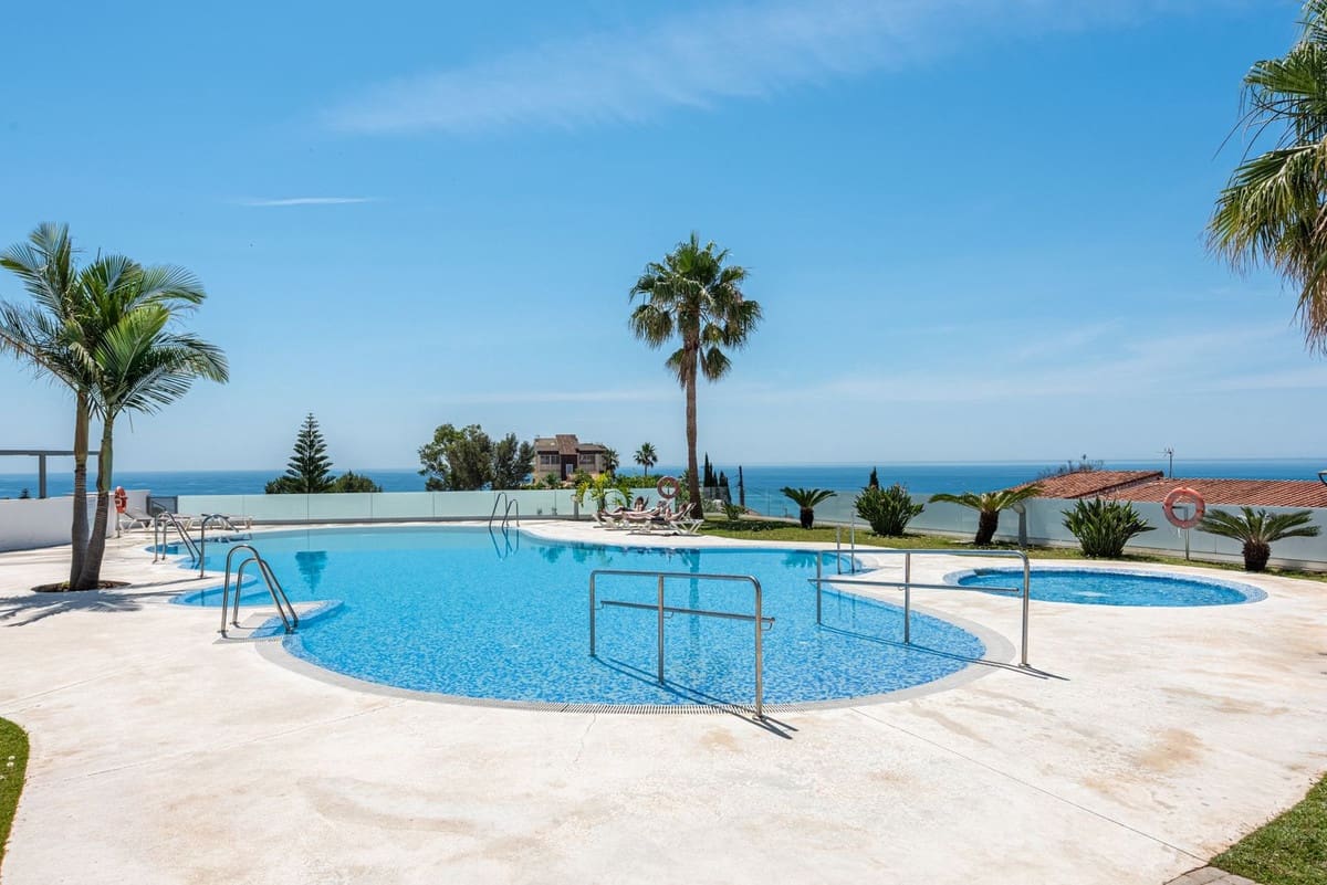 3 slaapkamer Appartement te koop in Fuengirola met garage - € 639.000 (Ref: 9953558)