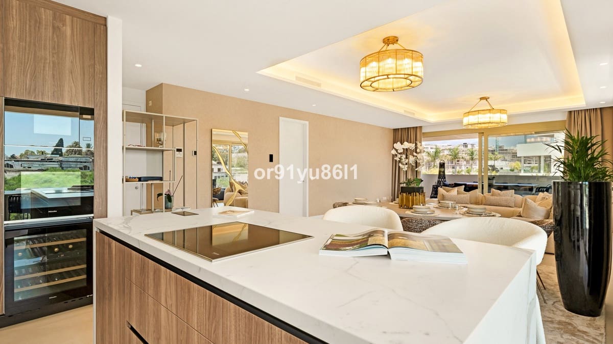 3 sypialnia Apartament na sprzedaż w Golden Mile z garażem - 3 700 000 € (Ref: 9954619)