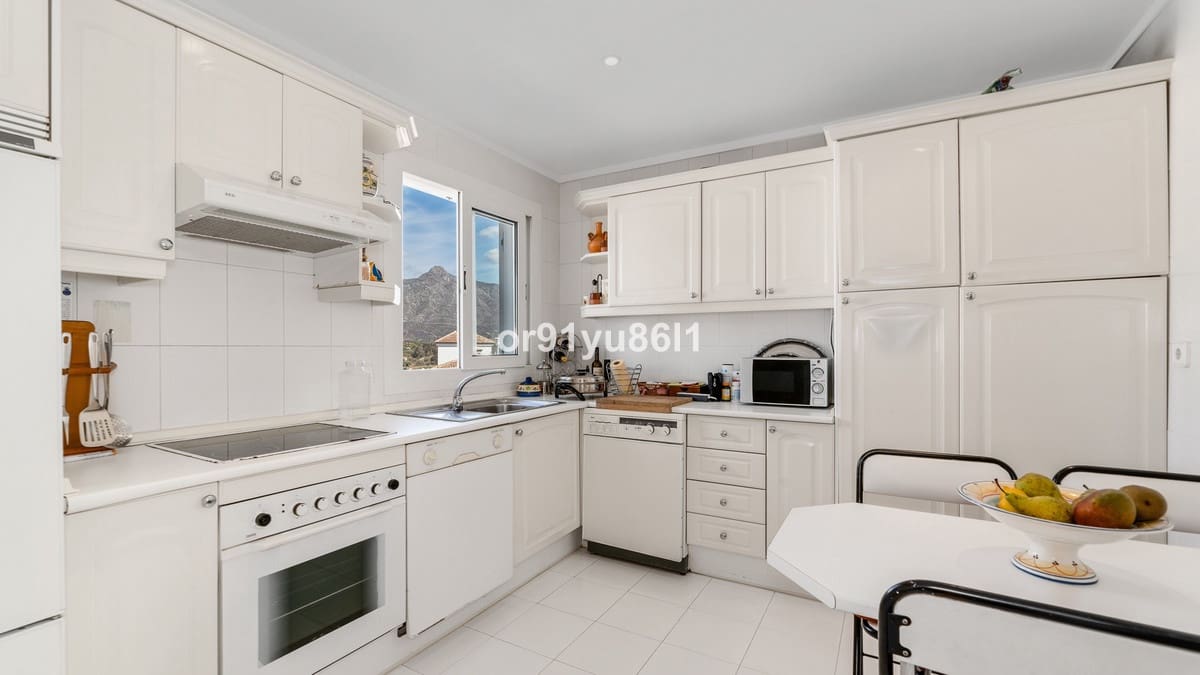 2 chambre Appartement à vendre à Puerto Banus - 1 200 000 € (Ref: 9954620)