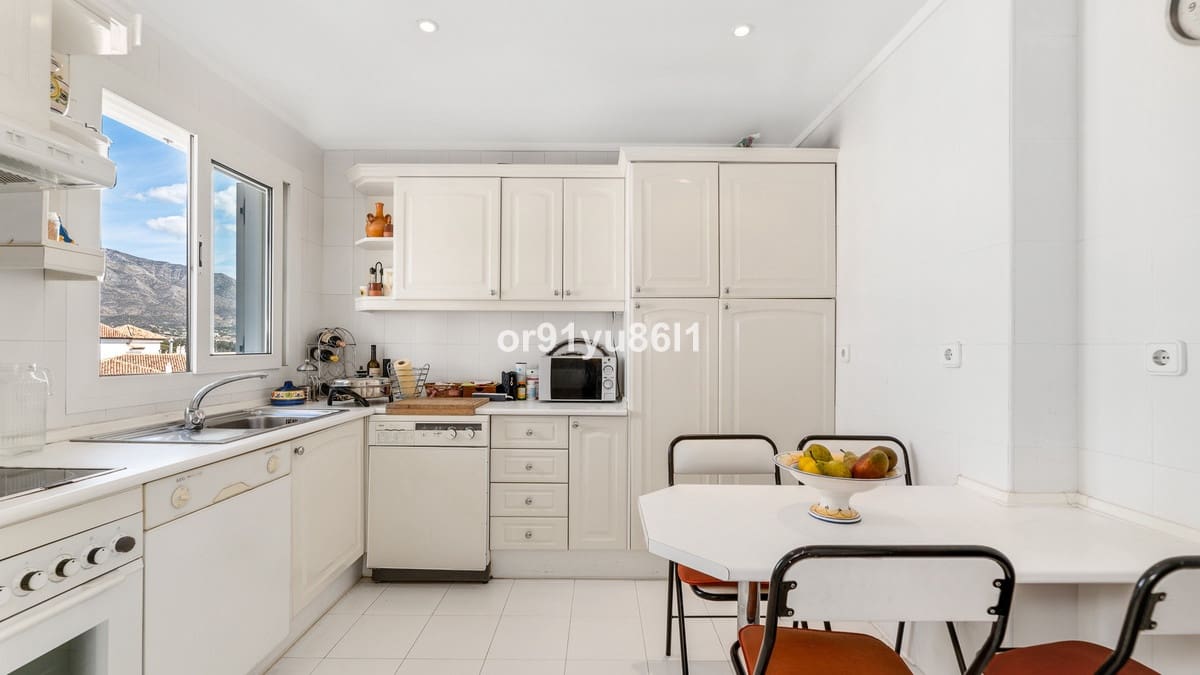 2 chambre Appartement à vendre à Puerto Banus - 1 200 000 € (Ref: 9954620)