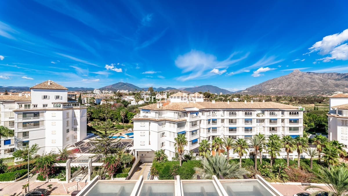 2 chambre Appartement à vendre à Puerto Banus - 1 200 000 € (Ref: 9954620)