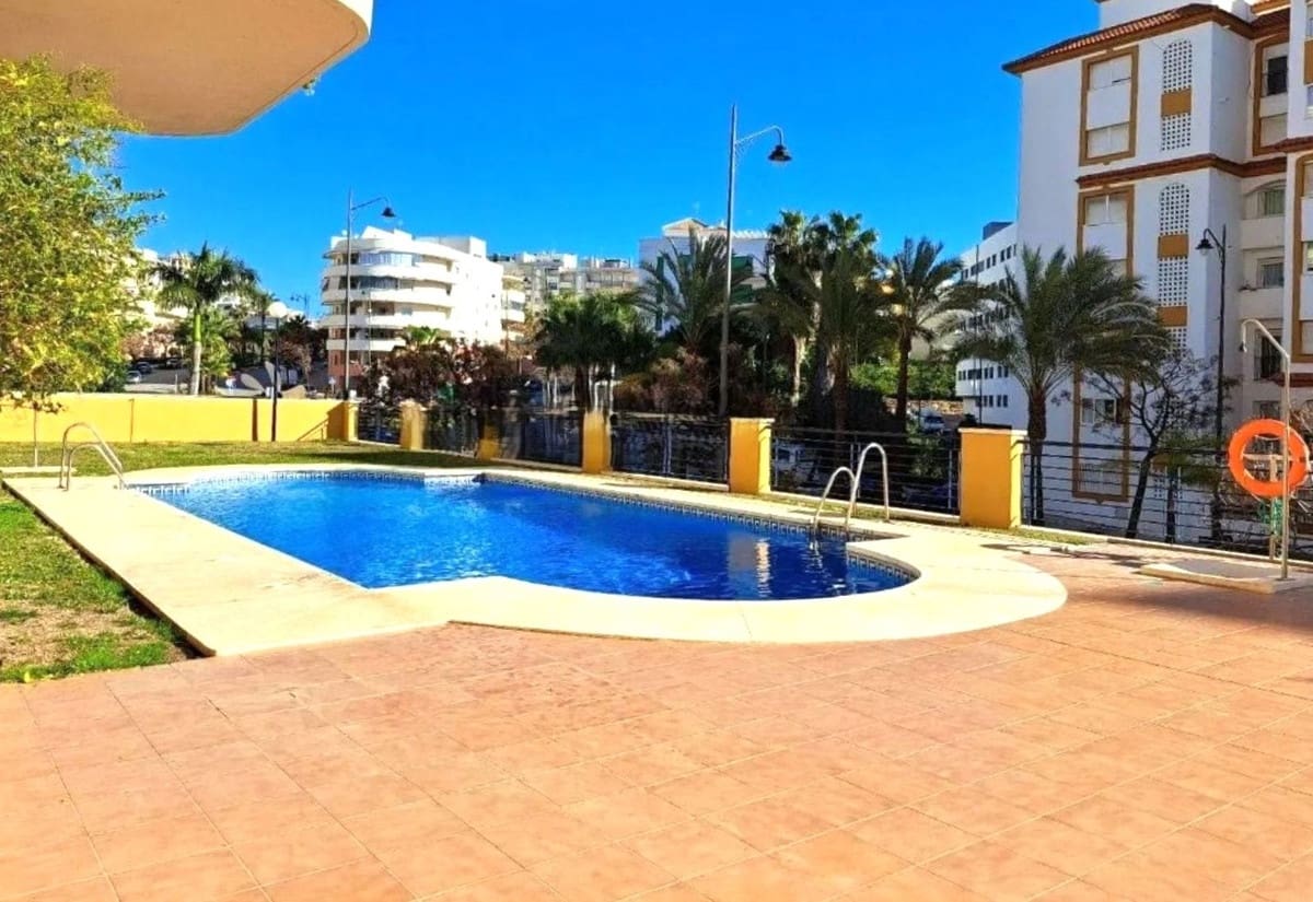 1 chambre Appartement à vendre à Estepona avec garage - 328 000 € (Ref: 9958902)