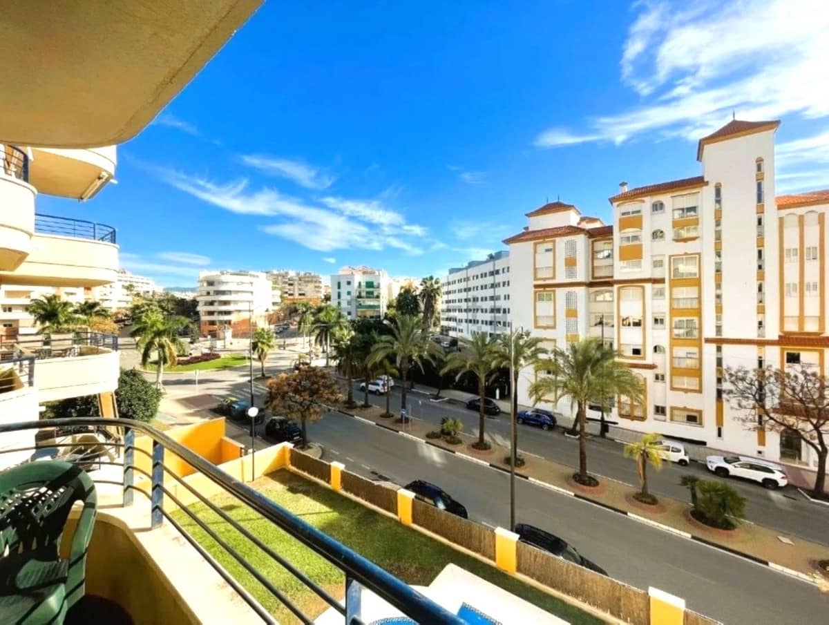 1 chambre Appartement à vendre à Estepona avec garage - 328 000 € (Ref: 9958902)