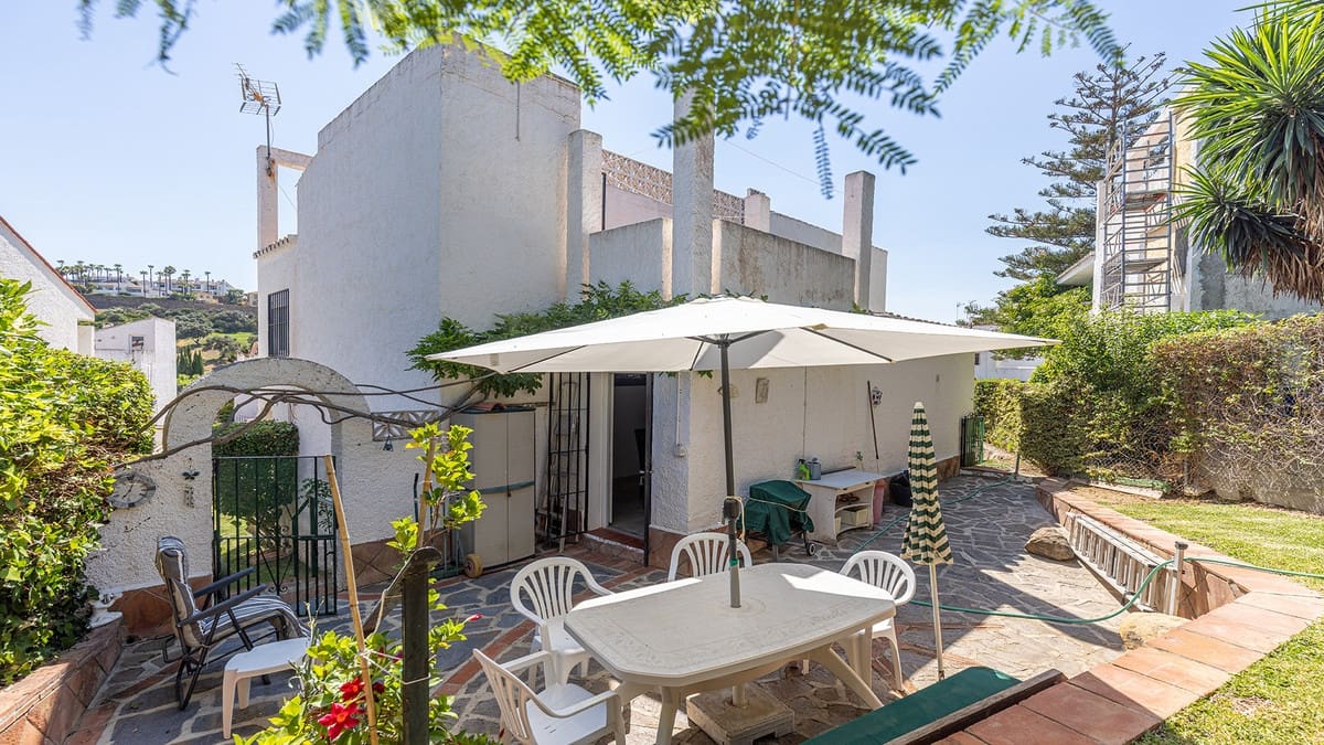 3 soverom Villa til salgs i Manilva - € 380 000 (Ref: 9961956)