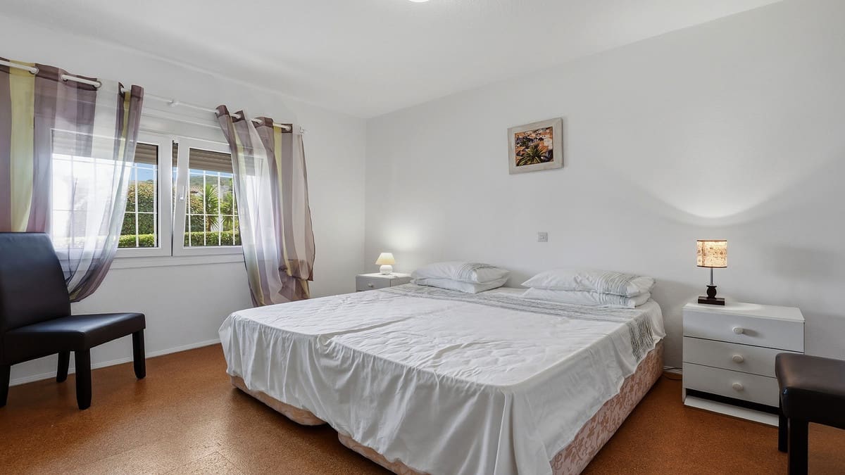 3 soverom Villa til salgs i Manilva - € 380 000 (Ref: 9961956)