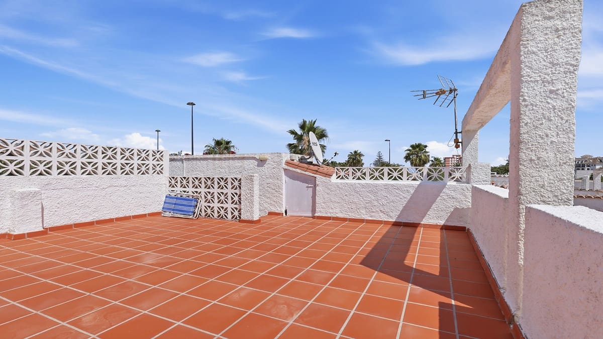 3 soverom Villa til salgs i Manilva - € 380 000 (Ref: 9961956)