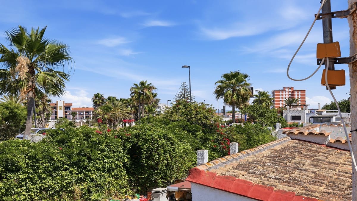 3 soverom Villa til salgs i Manilva - € 380 000 (Ref: 9961956)