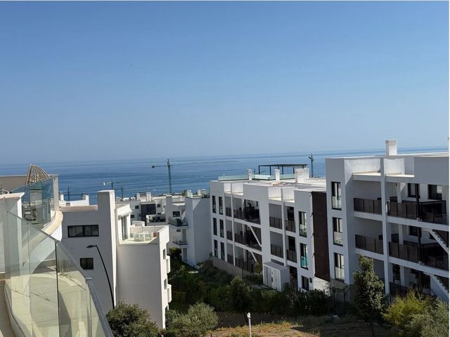 Apartamento de 2 habitaciones en Castillo Sohail, Fuengirola en venta con piscina garaje - 560.000 € (Ref: 9964674)