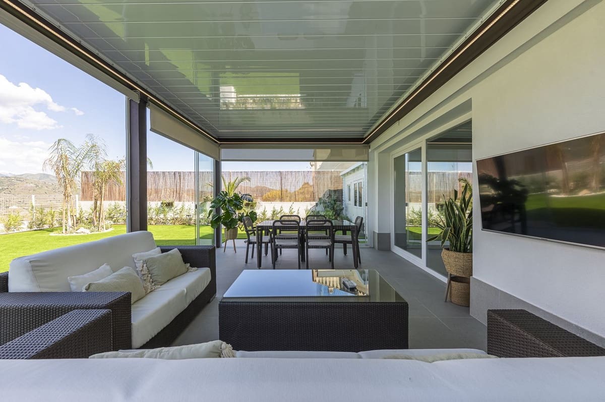 3 soveværelse Villa til salg i Vinuela - € 445.000 (Ref: 9966018)