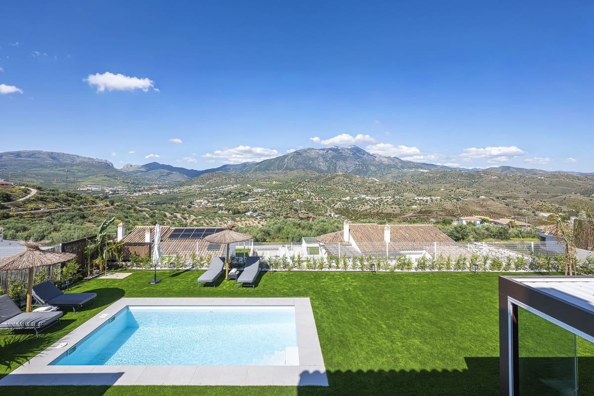 3 soveværelse Villa til salg i Vinuela - € 445.000 (Ref: 9966018)