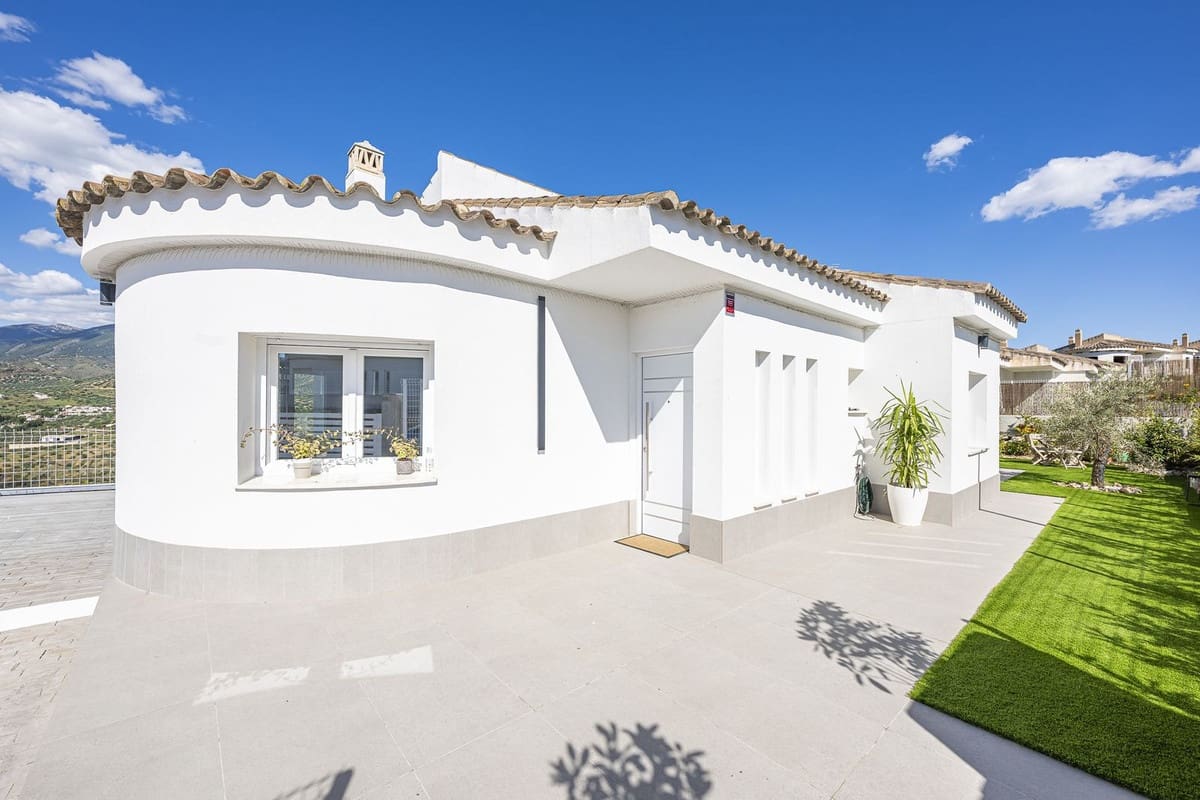 3 soveværelse Villa til salg i Vinuela - € 445.000 (Ref: 9966018)