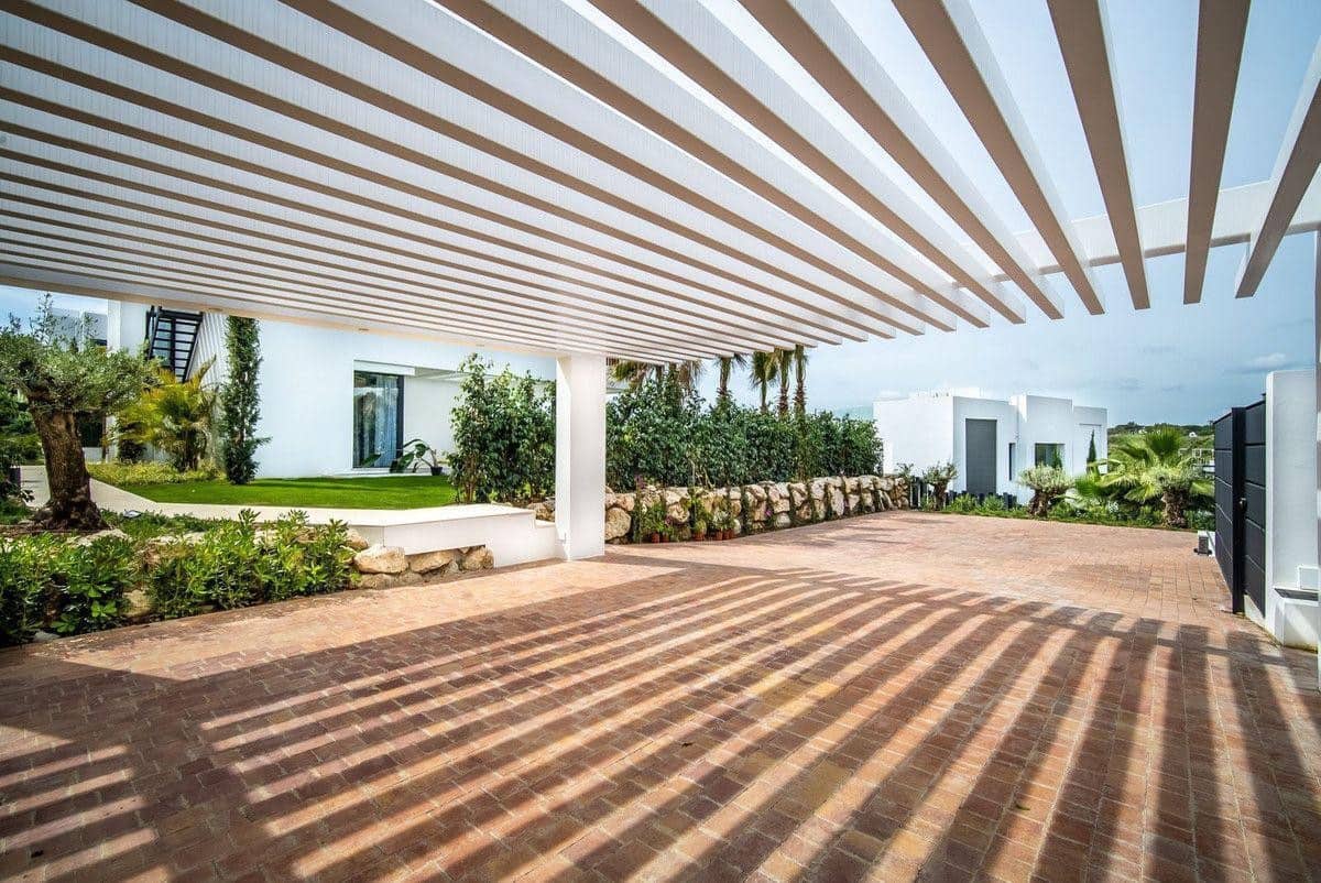 6 soveværelse Villa til salg i Nueva Andalucia med swimmingpool garage - € 3.395.000 (Ref: 9972419)