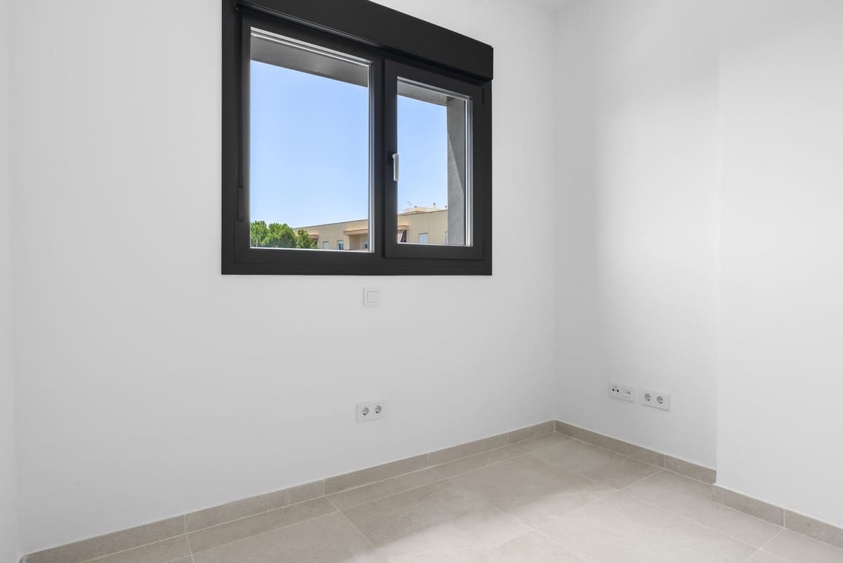 3 chambre Penthouse à vendre à Estepona avec garage - 849 500 € (Ref: 9974455)