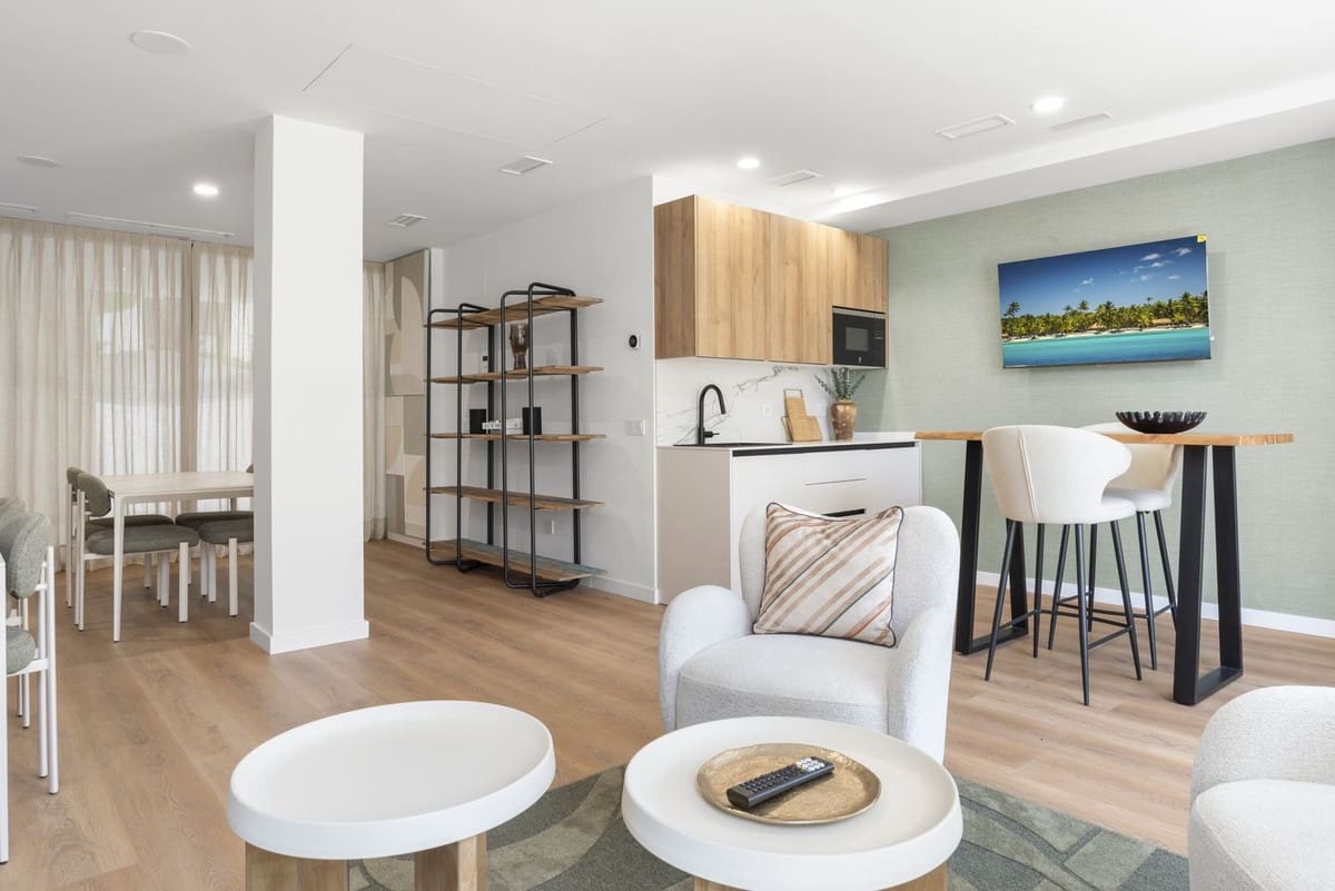 3 chambre Penthouse à vendre à Estepona avec garage - 849 500 € (Ref: 9974455)