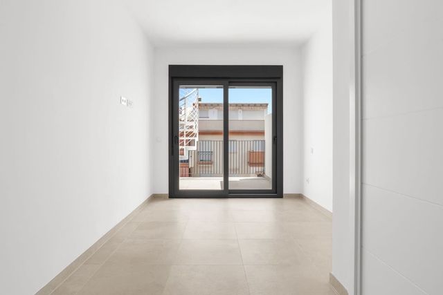 2 soverom Penthouse til salgs i Parque Central, Estepona med garasje - € 699 500 (Ref: 9974456)