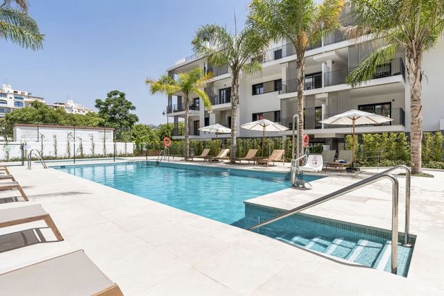 2 soverom Penthouse til salgs i Parque Central, Estepona med garasje - € 699 500 (Ref: 9974456)