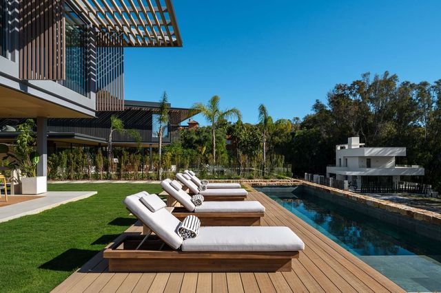 4 soveværelse Villa til salg i Puerto Banus, Marbella med swimmingpool garage - € 4.800.000 (Ref: 9976622)